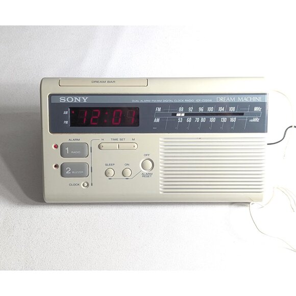 1985 Sony ICF-C220W Dream Machine Radio AM/FM Dual Alarm Digital Clock Taiwan - Picture 1 of 10